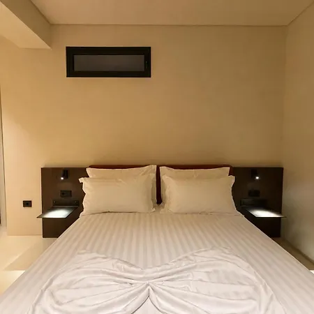 Luxuria Center * Tirana