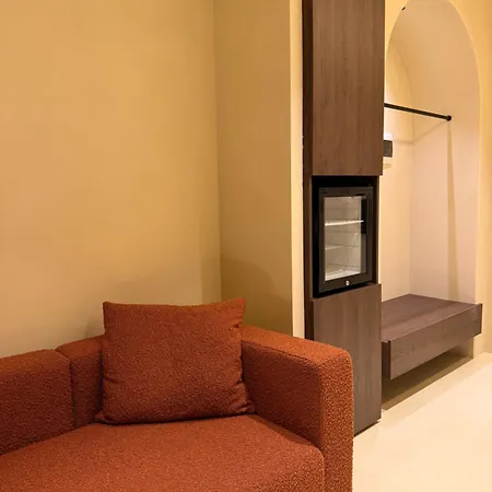 Luxuria Center * Tirana